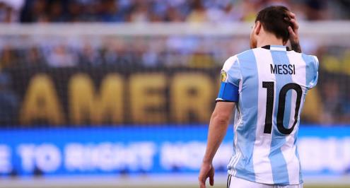 ماريو كيمبس: ميسي سيعود إلى المنتخب